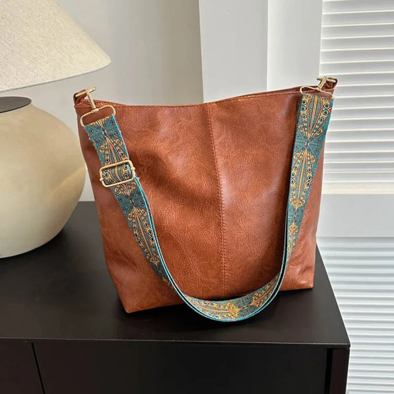 Chelsey - Vintage leather shoulder bag